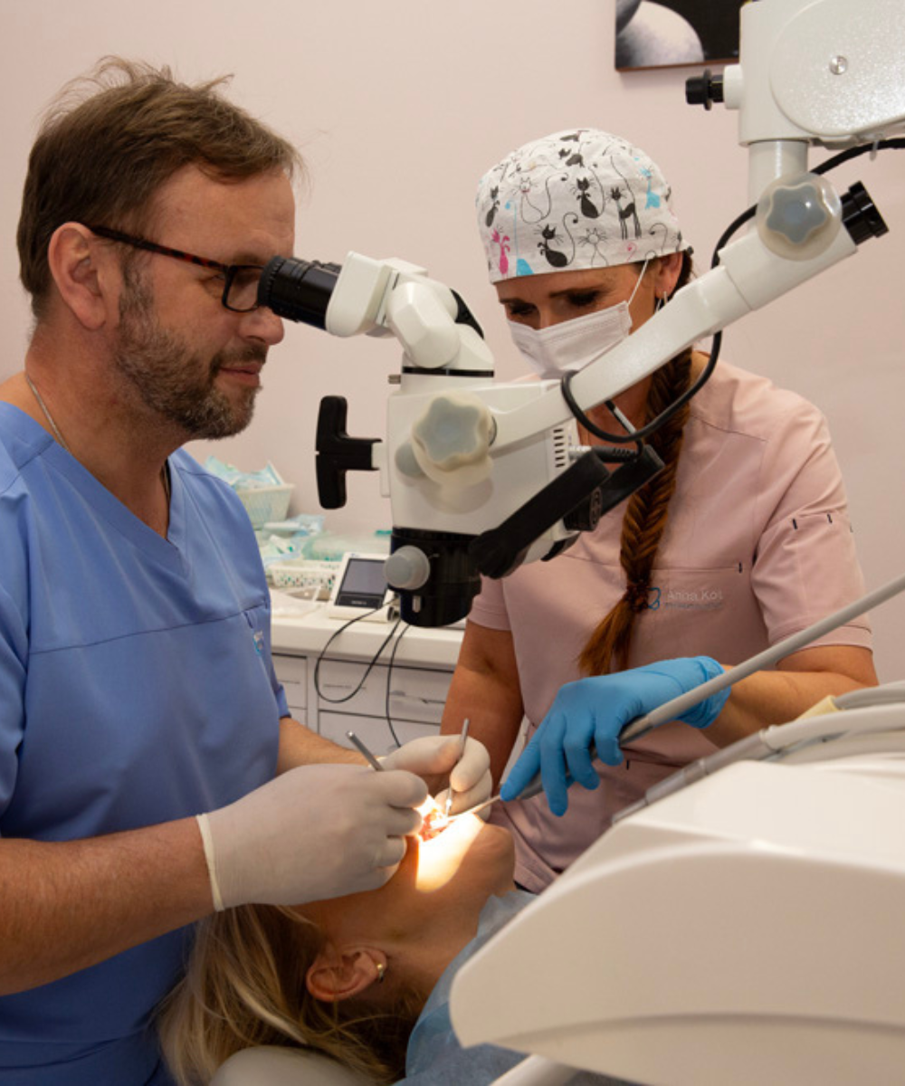 leczenie endodontyczne pod moikroskopem w Limanowej